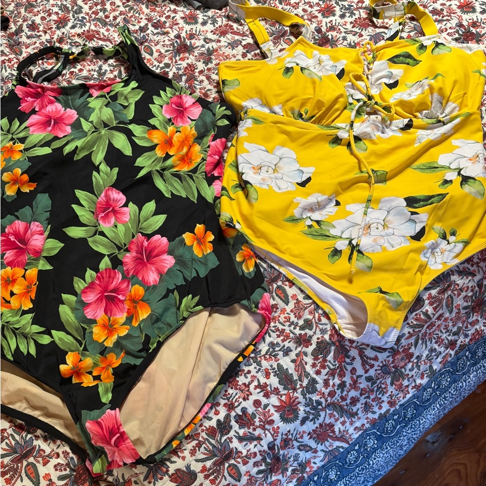 2 women’s plus 3x swimsuits